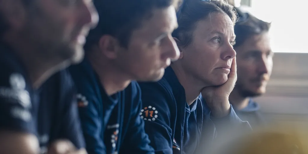 Briefing 