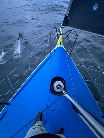 Ambiance à bord de l'Imoca Allagrande-Mapei, skippé par Ambrogio Beccaria lors de la Vendée Arctique 2026 – en mer le 15 juin 2026