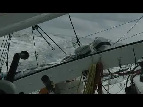 Dans le sillage de l'Imoca Café Joyeux