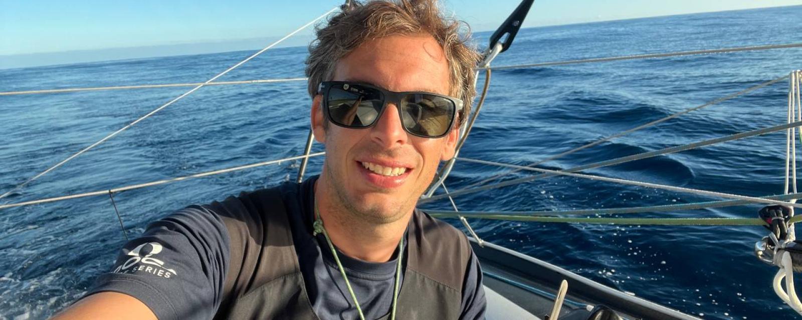 Charlie Dalin in light winds Day 2