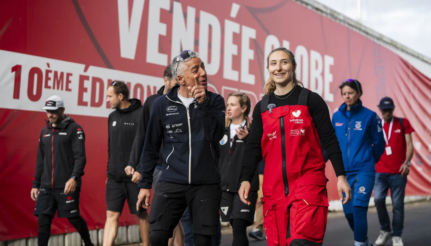 Les skippers avant le départ sur les pontons